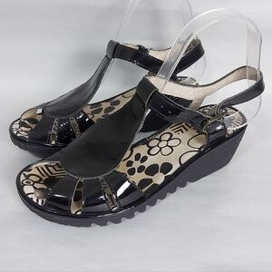 Fly London Peep Toe Buckle T-strap Wedge Sandals Size 37 EU Black Patent Leather